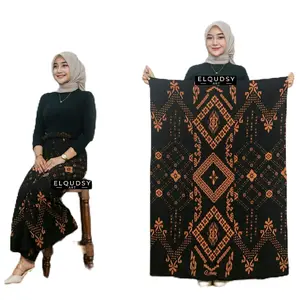 sarung santriwati motif sarwon (sarang tawon) sarung pondok sarung santri putri sarung majlisan Rayon Muslim Nyaman super Wanita Dewasa Batik Pekalongan