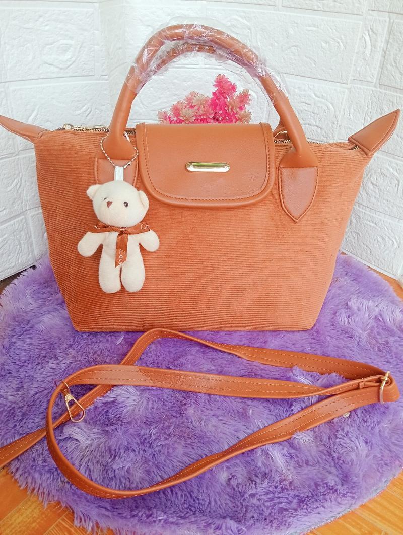 Product Introduction of Tas Jinjing Wanita Kamoci Bahan Korduray Selempang 7