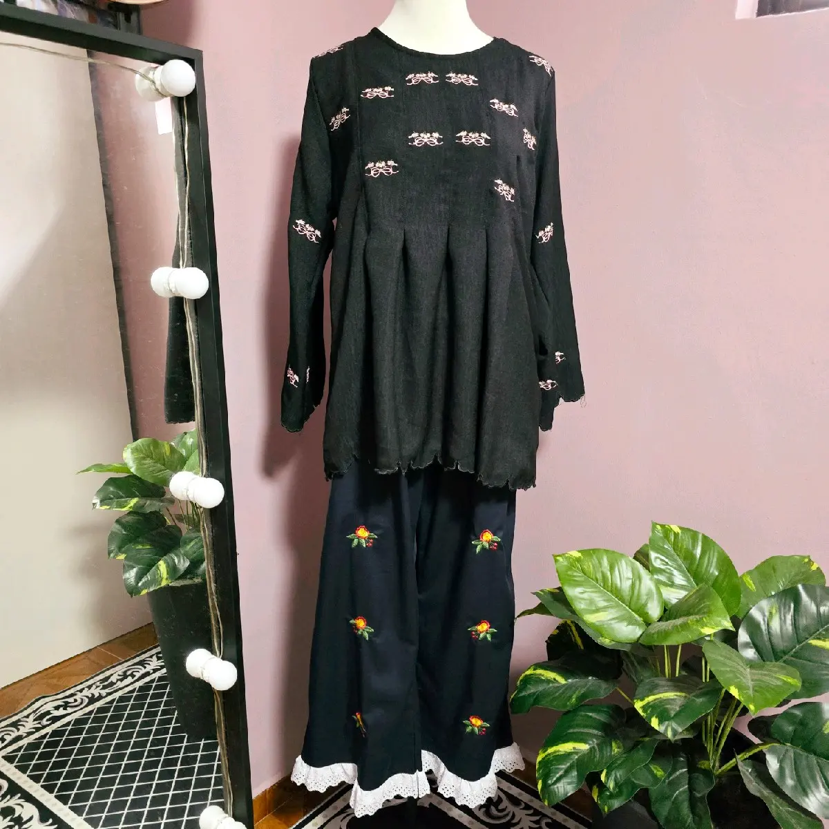 NEW - Ribbon Coquette Sulam Blouse viral