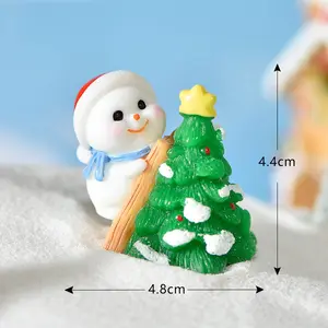 Christmas Micro Landscape Miniature Christmas Scene Christmas Snowman Ornaments Colorful Resin Figurines For Office Desk