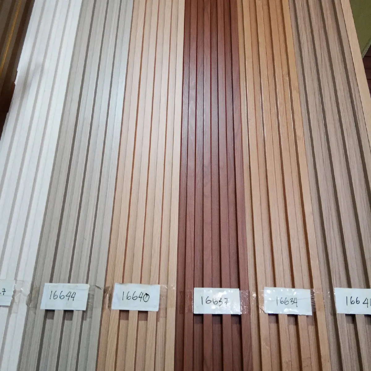 Wpc Wall Panel Dinding 3D pvc Motif Serat Kayu