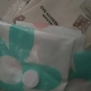 U-Living Plastik Vacuum Kantong Pakaian Travel Motif Kartoon Anti-air Dipakai Berulang PV010 Plastic Klip Pink Pink