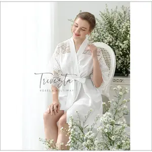Trivesta Robes - Camelia Robe – Signature Collection - Kimono Pengantin Bride Robe Kombinasi Satin Brokat Pendek
