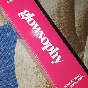 [New Launch] Glowsophy Color Crush Juicy Tinted Lip Balm - Pelembap pigmented untuk efek gloss & plump up yang melembapkan serta membuat bibir tampak penuh berkilau