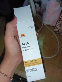 Product Review of [100ml] WHITE INC AHA Body Lotion to Whitening & Moisturising | Hand Body Lotion Pencerah Mencerahkan Melembabkan Sebagai Body Booster |  Arbutin, Glycolic, Niacinamide from m**1 1