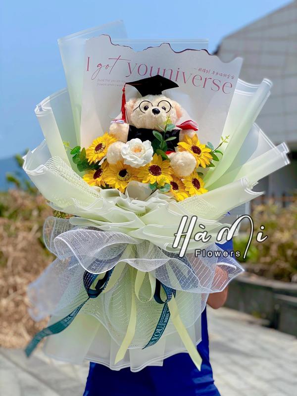 Hoa Sáp Hướng Dương Tốt Nghiệp Xinh Xắn - Si Mê Flowers