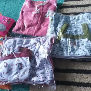 Atasan sweater Hoodie bayi bahan rajut