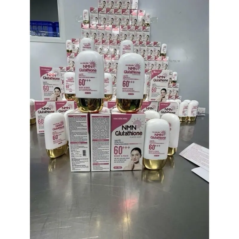 kem chống nắng glutathione Kem Chống Nắng NMN Glutathione bản hồng,xanh SPF 60+++ PA++++