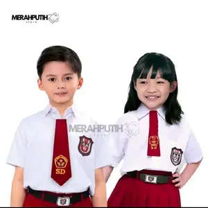 Dasi untuk Anak SD Perempuan dan Laki-Laki Model Sekolah dengan Krawat Merah dan Logo SD