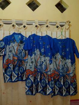 Product Review of Baju Batik Couple Lengan Pendek Terbaru Motif Kopri Biru Pasangan Dewasa - Wanita Katun Dress Sarimbit from M**a B**a 1