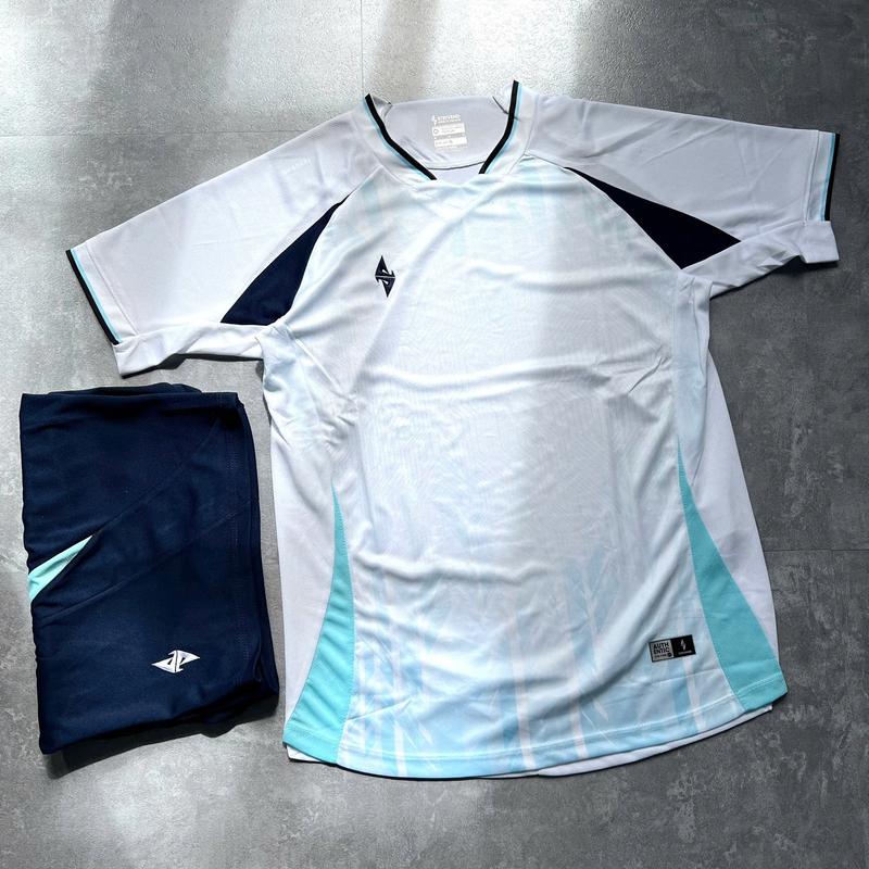 Strivend Bộ Quần Áo Bóng Đá V5 - Chính Hãng - Sport - Trang Phục Nam - Đá Banh - Chạy Bộ - Tập Gym - Tập Thể Dục - Chất Vải Stri – Bezel Siêu Nhẹ - Thấm Hút Mồ Hôi - Nhiều Màu - Size S-XXL