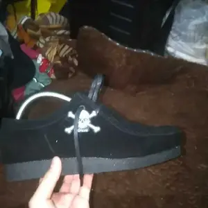 Gicos Original - Sepatu Formal Pria Oxford Warna Hitam Kerja Kuliah Kondangan Material Suede antiselip elegant Sneakers kasual Sandal Leadcat Unisex draco slides fleksibel jalan retro white vegetable leather size 40 vintage minimalis