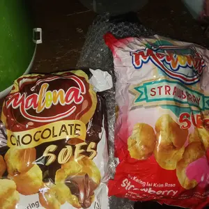 COD Halal Soes Coklat Cokelat/strawberry / mix rasa/halal Kue Sus Kering Isi soes coklat lumer 1 kg （Cemilan keluarga, cocok untuk dewasa dan anak-anak） Chocolate Food Makanan Snack Manis soes cokelat 1 kue soes coklat Toples Biskuit