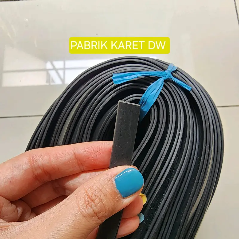 Karet List U Jepit lebar 1cm tipis / KARET LIST HELM LEBAR 1 cm 6