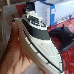 Mainan Anak Perahu Remote Control Boat RC High Speed Kapal Air Remote Model Yacht Bergerak Plastik