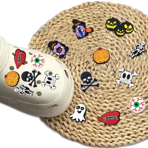 Fashion 1PCS Sepatu Tempelan DIY Kartun Halloween Series Aksesoris Sepatu menghias PVC Untuk Sandal pins Button anak laki-laki anak-anak dewasa Hadiah Pesta