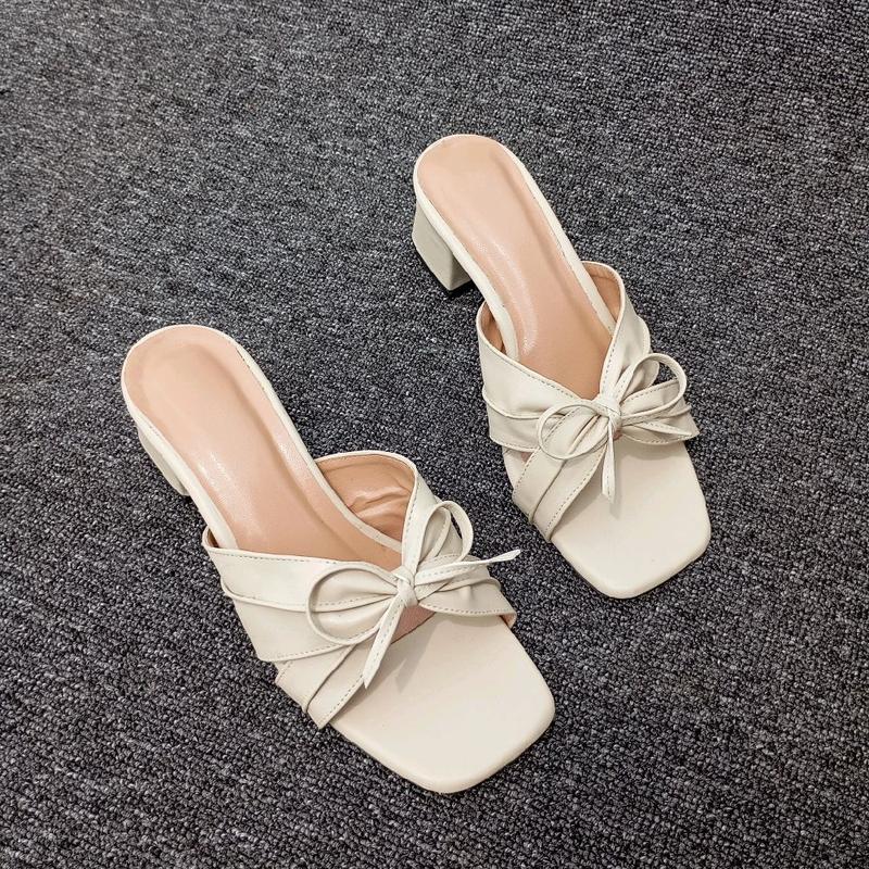 Tahu Sandal Akyra Mules Heels 5cm Wanita dengan Motif Pita Slop - Karet, Sneakers, Shoes Pesta Hak 2