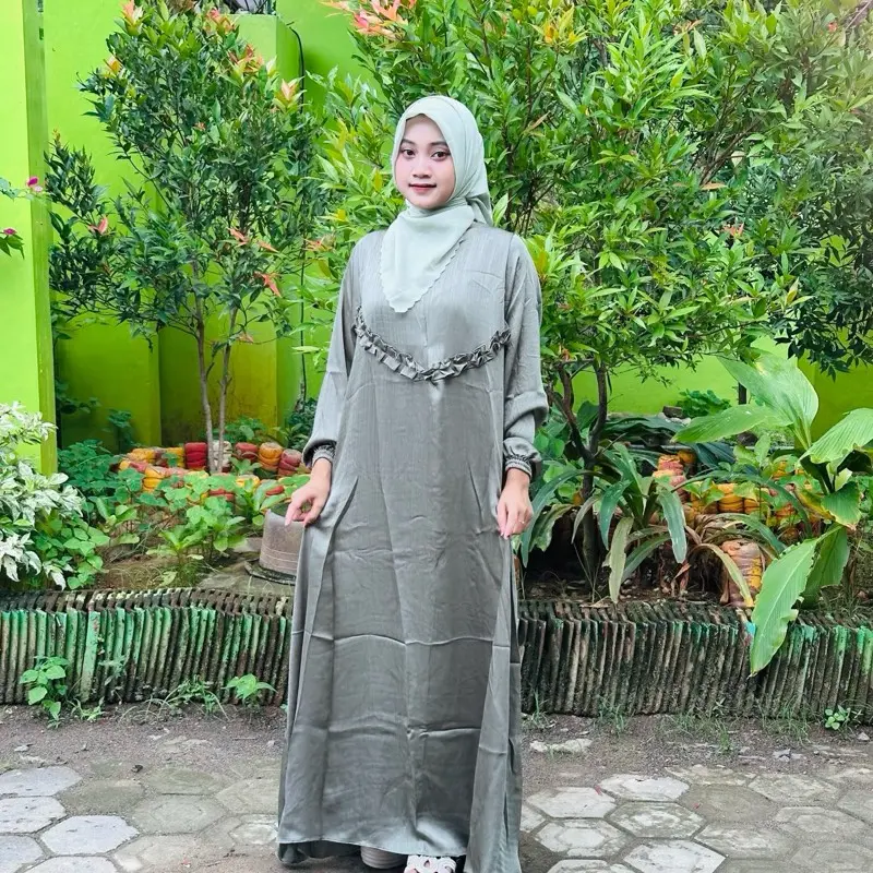 (PROMO GAMIS 2025) Gamis Bahan Shimmer Silk Pakaian Wanita Muslim Dewasa Dress Remaja Mewah Lebaran Syari -  Nyaman Lembut Panjang Tebal 1