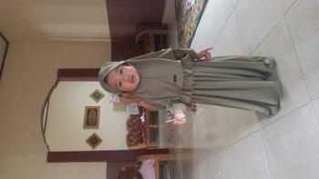 Product Review of MIMMI.ID—Shanum Set Jilbab Dress Gamis Jersey Anak Perempuan Baju Muslim Panjang Syari Cewek Wanita Setelan  Polos Newborn from M**y B**a 1