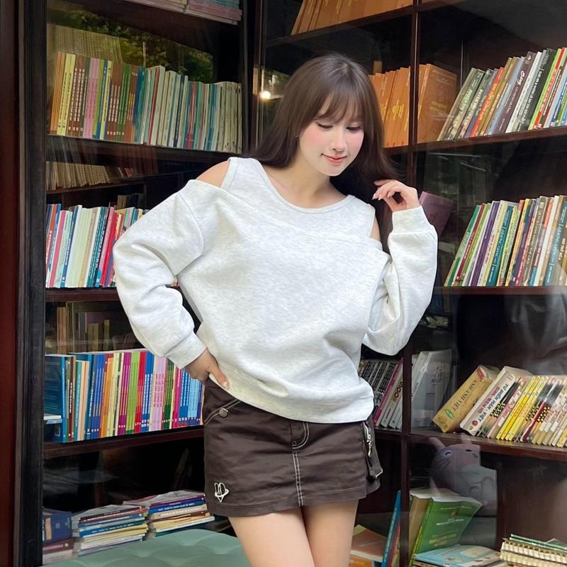 Áo Sweater Nỉ Trễ Hở Vai Nữ Kiểu Dáng Croptop Chi Tiết Hở Vai Mùa Thu Đông Kimee - KA624