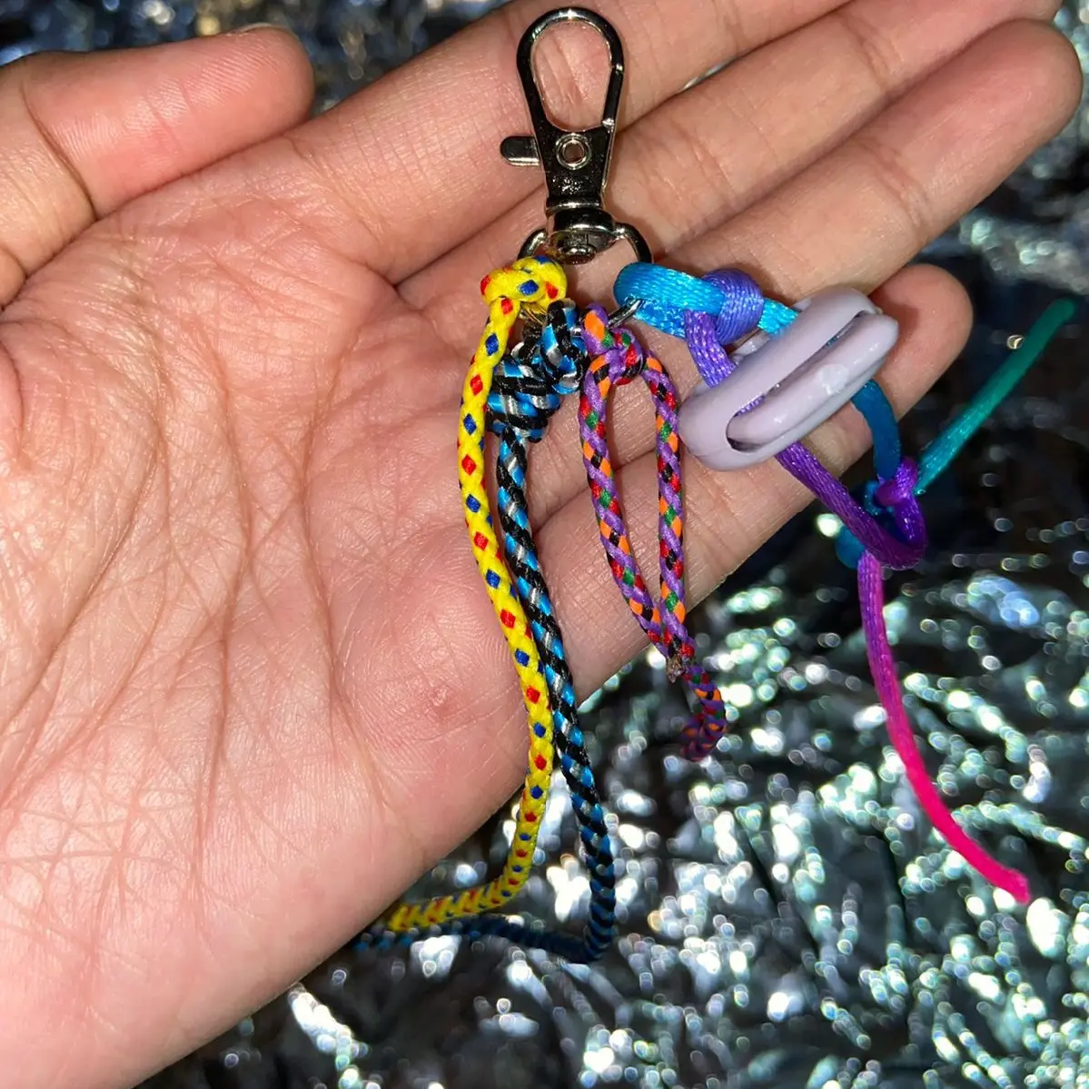 Chain besi kecil