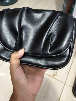Product Review of [Beli Lokal] Deliwafa -Selempang Wanita Slingbag Premium Tas Canira from m**🪷 0