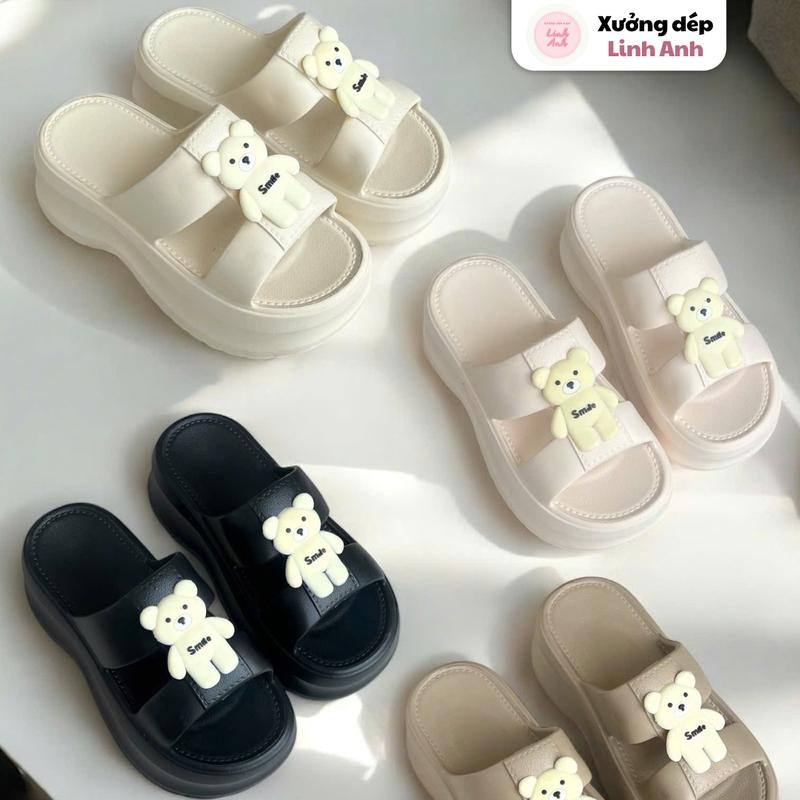   DEAL MỞ BÁN  LA097 - LÙI 1 SIZE Dép bánh mì nữ hai quai bản to độn đế cao kèm sticker gấu dép quai ngang chất liệu cao su EVA êm mềm nhẹ chống trơn trượt 