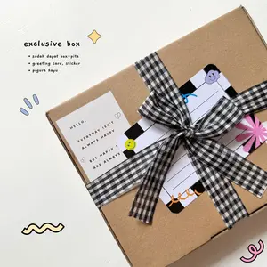 Exlcusive Hadiah Kado Custom Pigura Kayu 15x20 Cetak Foto Custom Bingkai Foto Box Hampers