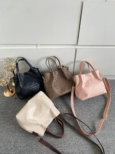 MNI TIKAR SLINGBAG - TAS SELEMPANG WANITA