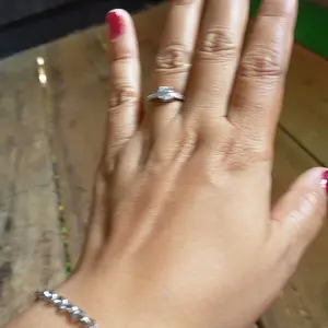 Cincin Wanita Permata Simple Anti Karat - Model Terbaru