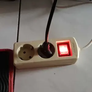 G.D Stop Kontak 2/3/4/5 Lubang 1.5/3/5 Meter Colokan Listrik