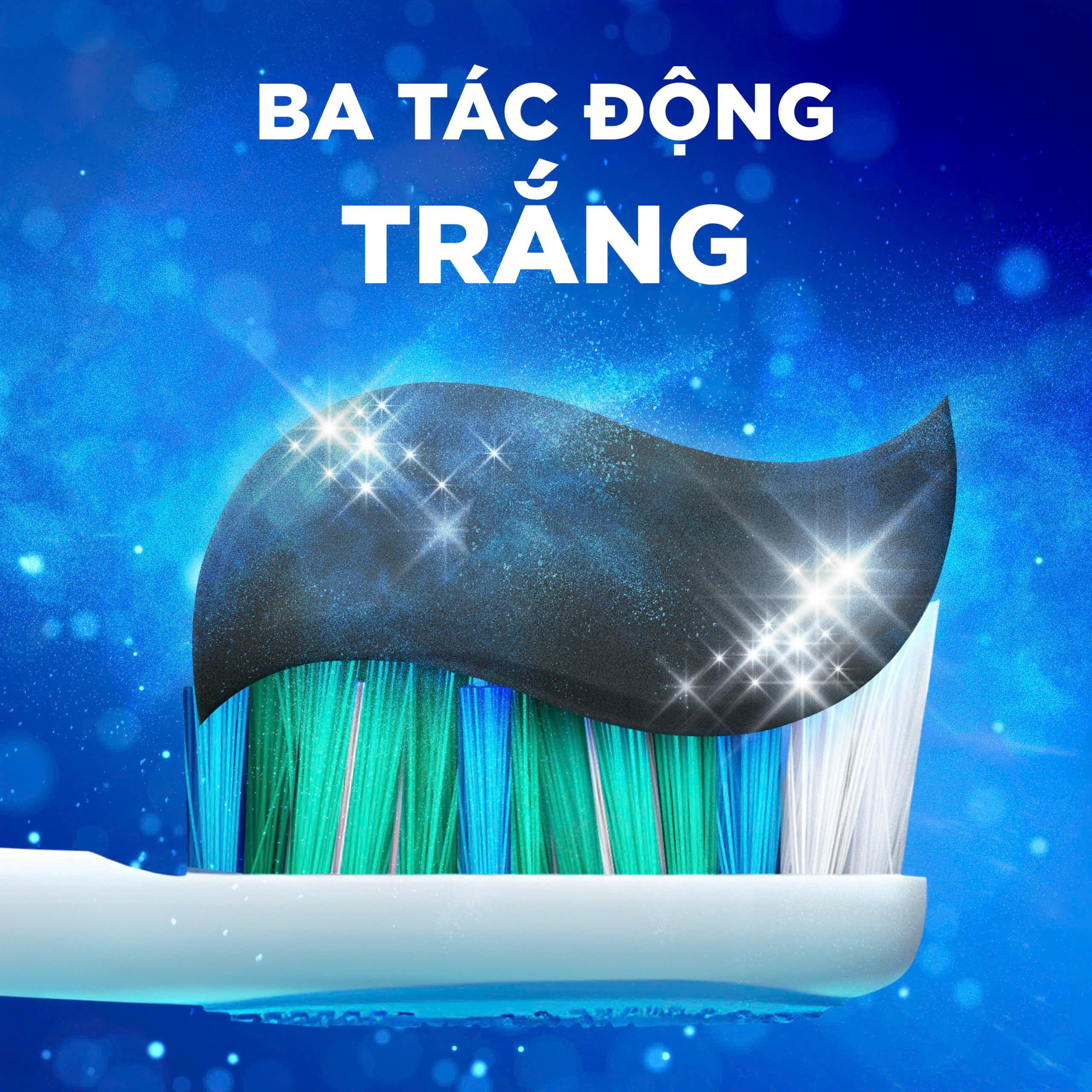 Kem đánh răng Crest 3D White Advanced Charcoal Toothpaste