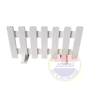 Pagar Pembatas Anak Kayu  Putih  Hijau  Merah  Biru