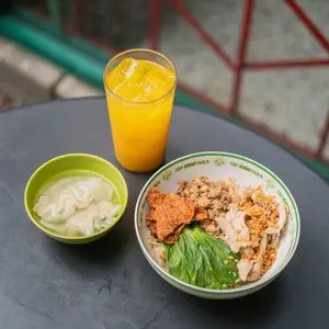 Voucher Dine In Rp 200.000,- Kedai Mie Tjap 1000 Tahun (berlaku di Senopati, SCBD Park dan Bintaro) (Mie Ayam Chili Oil Bersertifikasi Halal)