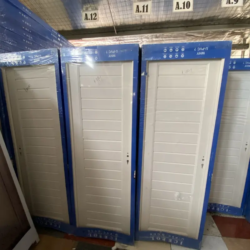 PINTU UPVC KOMPLIT DENGAN KUSEN,ENGSEL & KUNCI / PINTU U-PVC KOMPLIT - ENGSEL KANAN, MOBIL TOKO 1
