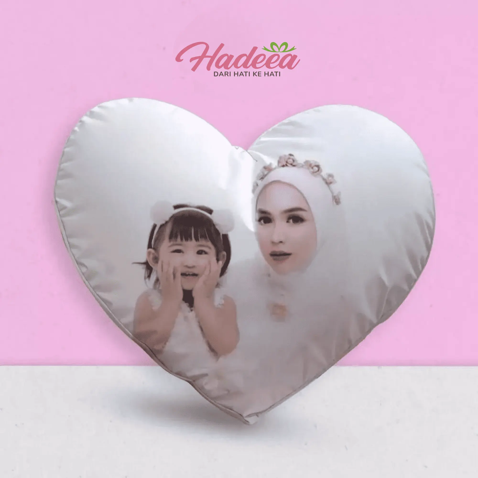 Hadeea.id - Bantal Love Kado Pasangan uk 40cm