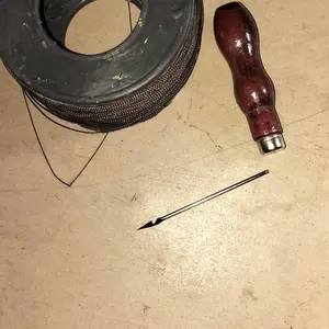 Jarum Dan Benang Sol Sepatu