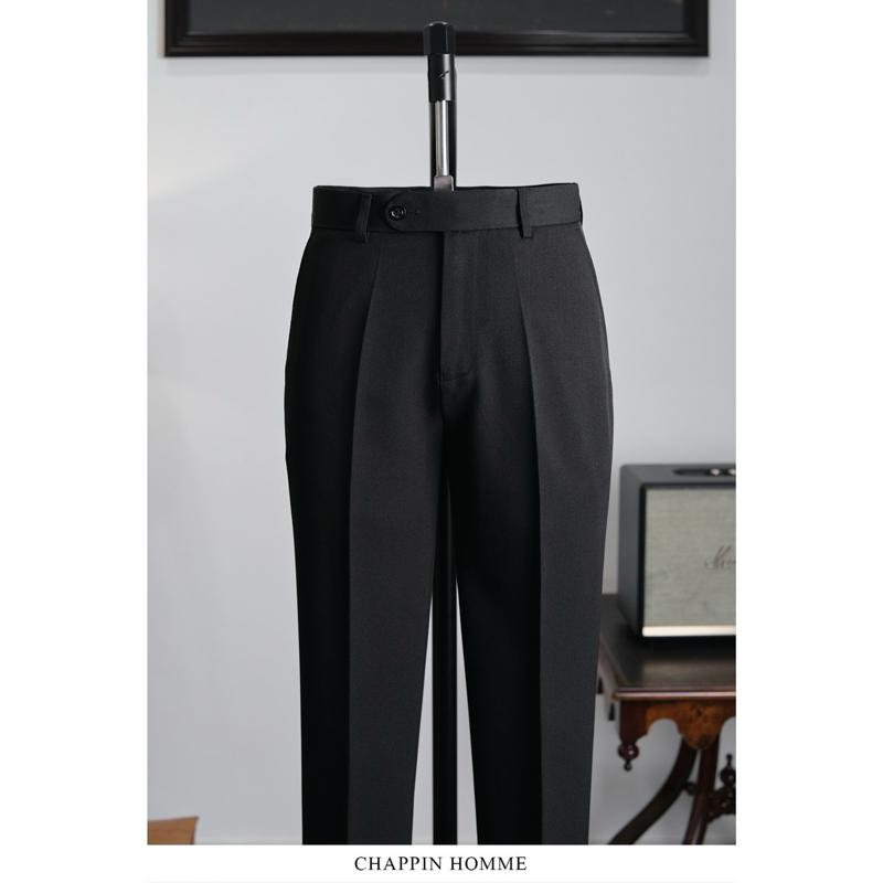  Quần âu chống nhăn cạp chun ẩn màu đen và beige cao cấp by Chappin. Cạp vừa ngang rốn form regular fit vừa vặn vải dày dặn co giãn nhẹ chống nhăn tốt. 