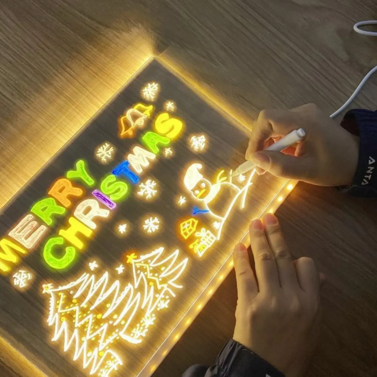 Mainan Papan Lukisan Berkilau LED, Papan Nota Mesej Lampu Malam, Papan Lukisan Akrilik, dengan 7 Pen Berwarna-warni, Penulisan Boleh Padam, Untuk Kanak-kanak