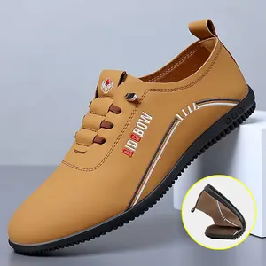 Sepatu kasual musim panas baru yang ringan dan bernapas di luar ruangan, sepatu kulit luar ruangan, sol lembut dan permukaan lembut tidak akan membuat kaki berbau tidak sedap