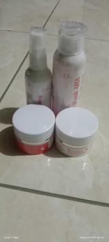 Product Review of READY SIAP KIRIM PAKET LENGKAP CREAM PEMUTIH BRIGHTENING BOOSTER LS SKINCARE Kulit sensitif Pemutihan Semua Jenis Kulit Bebas Alkohol Kontrol Minyak Hidrasi from @**a N**🥰 1