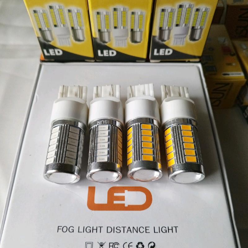 ‎Lampu Rem dan Sein Mobil Model LED 33 Mata Mobil Super Bright Car 1