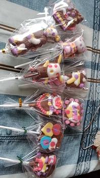 Product Review of Kemasan box isi 25pcs coklat karakter permen paku from y**i 2