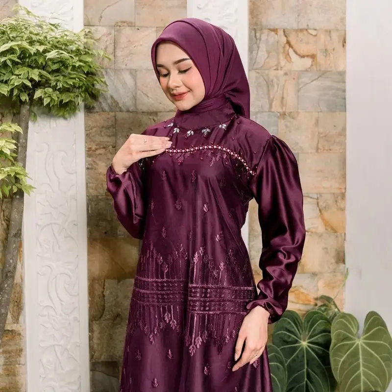 Manda Dress Burgundy