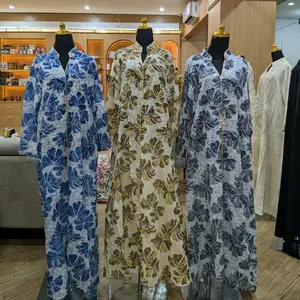 Abaya Jalabiah 45 - Gaun Muslimah Elegan dengan Desain Bunga dan Warna Menarik untuk Tampilan yang Anggun