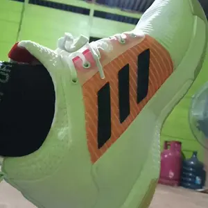 Sepatu voli ads crazy flight Grade'A Terbaru Sepatu olahraga viral berdecit keras sepatu pria wanita size 37-45 COD