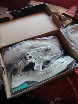 Product Review of Sepatu Pria Casual Kekinian Fashion Bertali Modis Sneakers Sepatu Cowok Dewasa Kasual Snekers HangOut Musim panas from @**h 1
