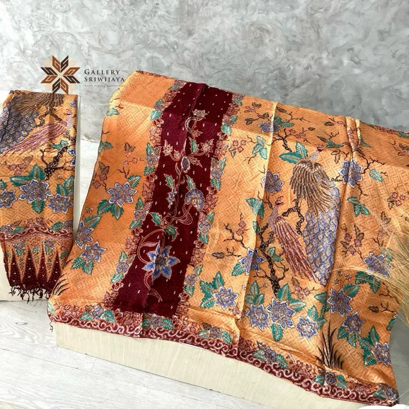 KAMEN BALI SEMI ATBM VISCOSE BARON SEMI TULIS SET SELENDANG MOTIF MERAK ENDEK BALI KAMEN ATBM BUSANA BALI 0