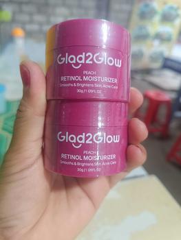 Product Review of GLAD2GLOW Peach Retinol Moisturizer 30 gram dengan Retinol & HPR untuk Memudarkan Garis Halus dan Kerutan from g**n 0