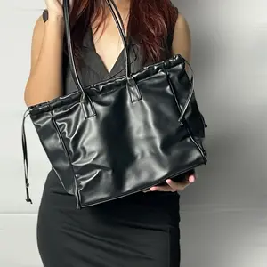 RAE BAG (Hitam) - Tas Wanita